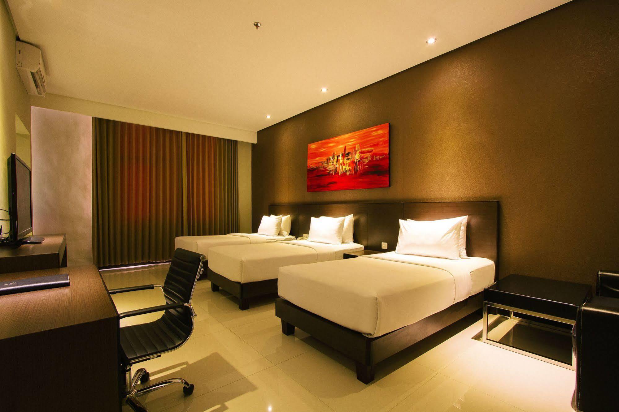 Hotel Savana & Convention 4*